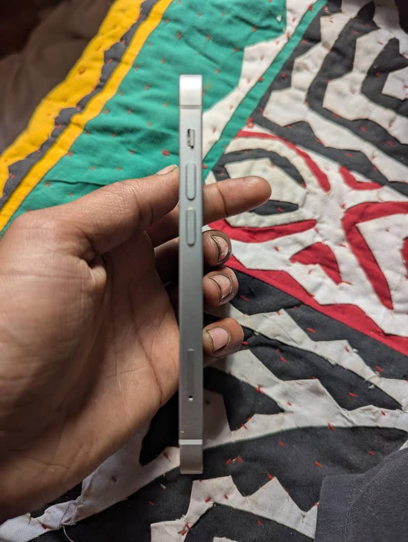 iphone 12mini mint condition 3