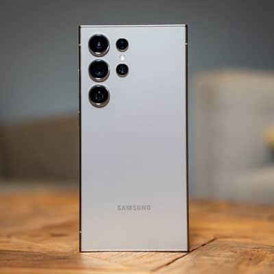 Samsung S23 Ultra 12/512 white Mint Condition Pta approved, factory un