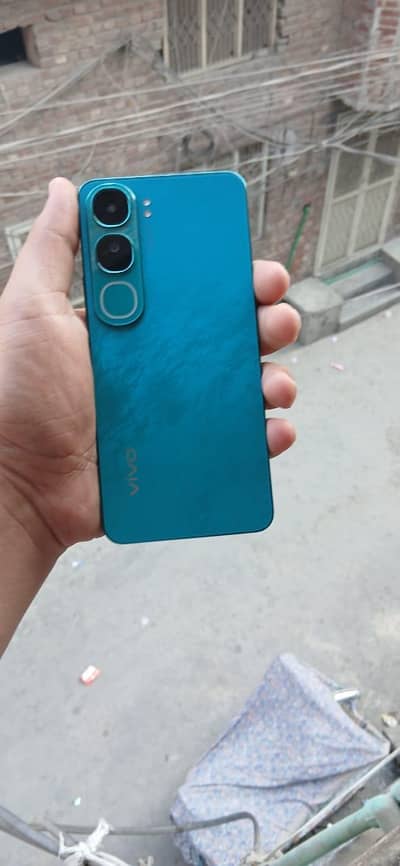 Vivo y200 8+8 / 256