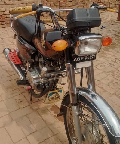 Honda 125 model 21 condition 10/10