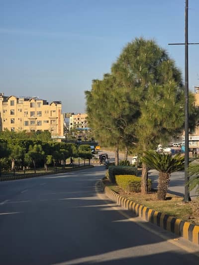 Buy your ideal 8 Marla Residential Plot in a prime location of Islamabad