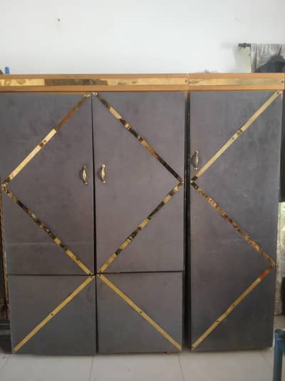 3 dor armari for sale