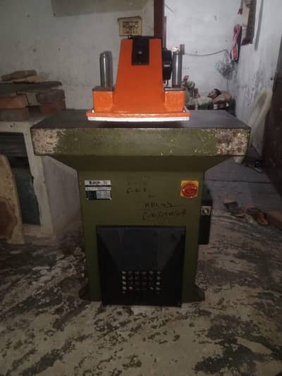 Shoe Cutting Press