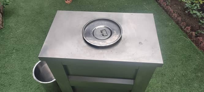 soup machine and shuarma counter with 16 litter fryer