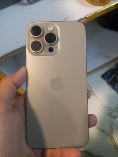 iphone 15 pro max 10/10 256gb