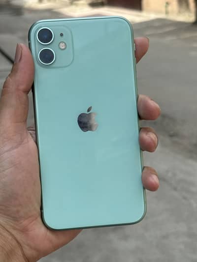 I phone 11 GB 128 battery 77