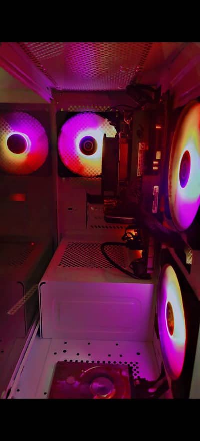 Cooler master and Levelplay Argb 120mm Fans