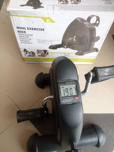 Mini exercise bike