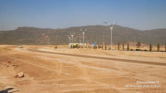 ME1 Size 10 Marla Old Booking Steet 3 Best for investments