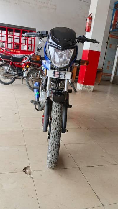 Honda cb125f for sale brand new codition