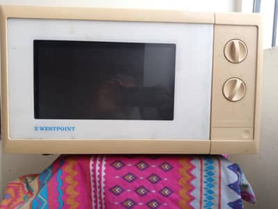 Used Westpoint Microwave 32L