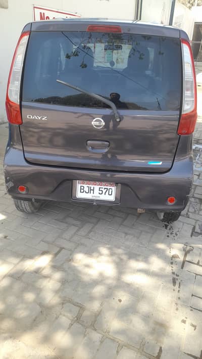 Nissan Dayz 2014 (17) in very good condition only used for office pick