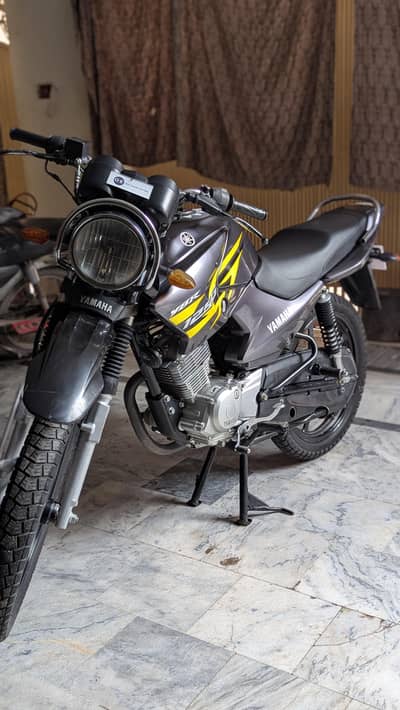 Yamaha Ybr Gl just like new urgent sale