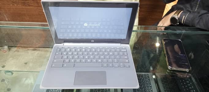 HP CHROMEBOOK 11A G8  4GB 32GB STORAGE