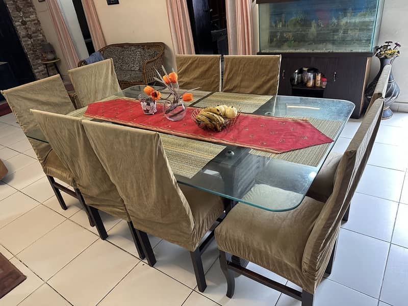 Dining table 8 seater 0