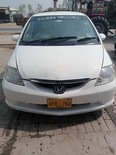 Honda City. white colour,intehai munasib price me ,