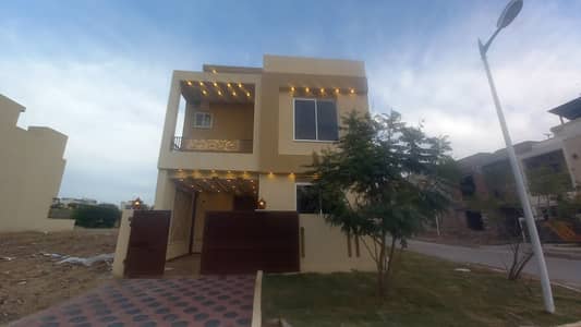 6.5 MARLA CORNER NEW HOUSE 4 BEDROOM FOR SALE