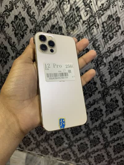 Iphone 12 pro | 256gb storage | golden colour | 4 month sim time |
