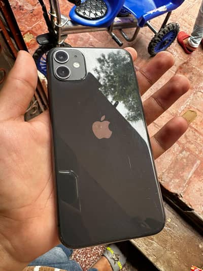 I phone 11 64 gb JV
