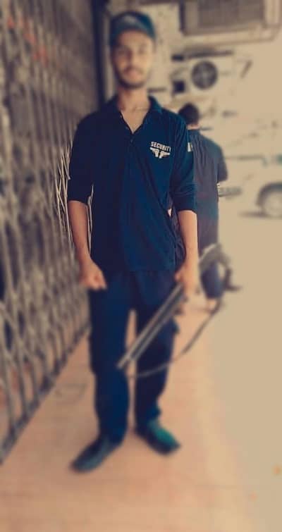 job need muja job ke zarurat ha