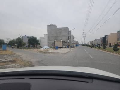 1 no cornar 3 marla commercial plot for sale e-central