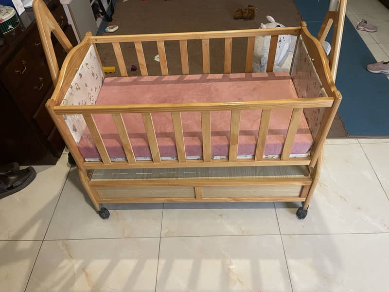 sofas and baby cot 3