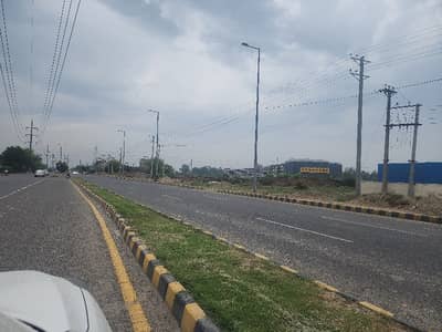 22 Kanal Commercial Plot For Sale In Pine Avenue