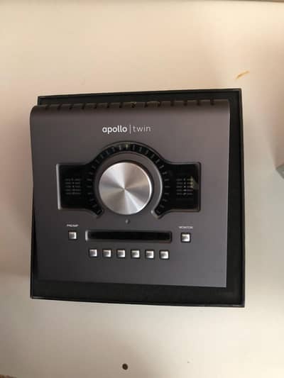 Univarsal Audio Apollo twin quad core mk2
