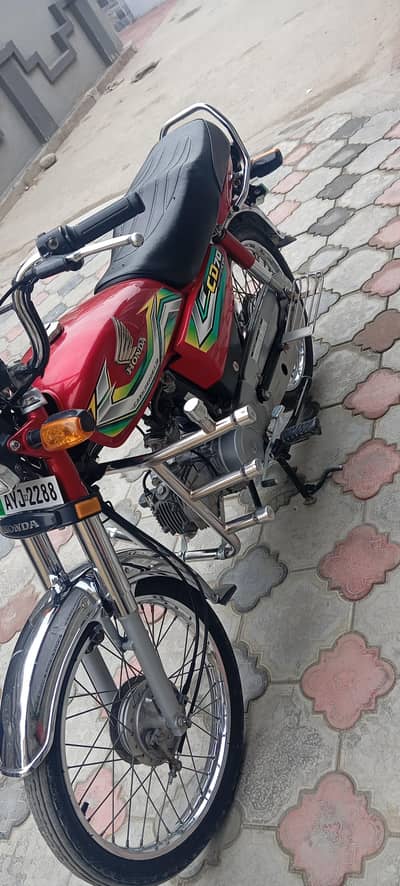 all ok every thing original and clean bike original 20,000 Chala hai
