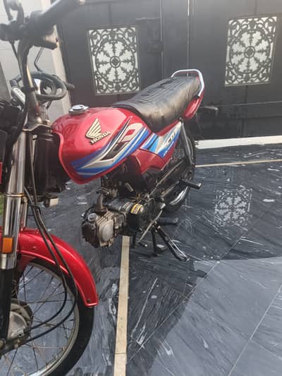 Honda CD 70 Dream urgent sale in cheap price