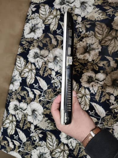 HP 13 5th Generation 4+256 SSD