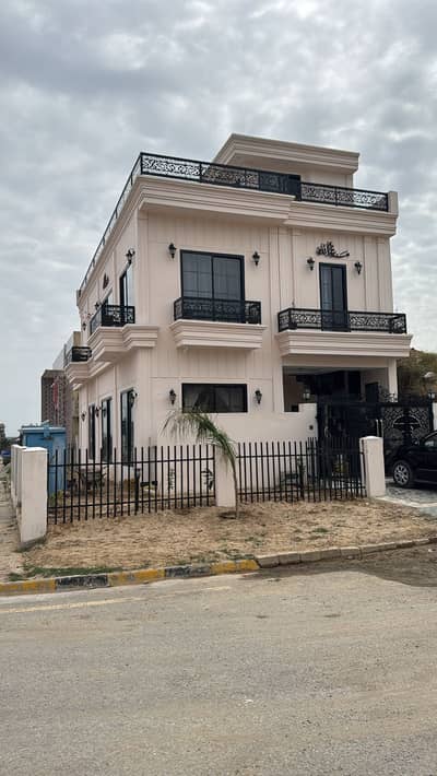 1 room with small kitchen and attached bathroom