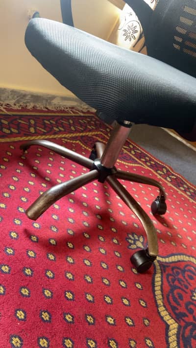 Rotating office chair for sale
