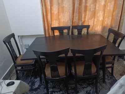 6 Seater dinning Table