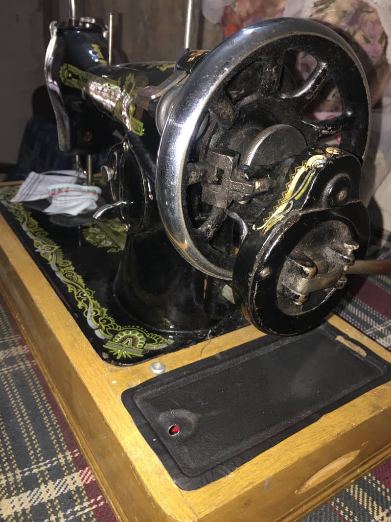 singer sewing machine 1