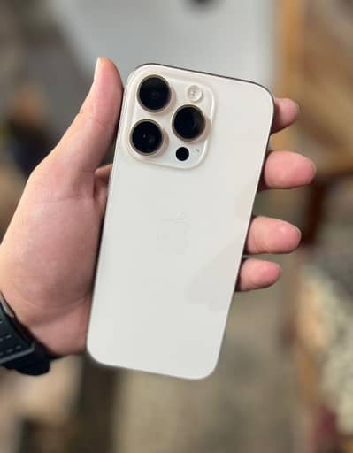 iphone 16 pro jv  LLA model 128gb Bh 92.  condition 10by 10