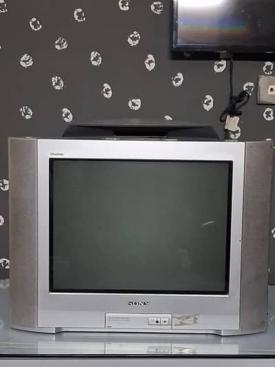 Sony  trinitron  24 inch