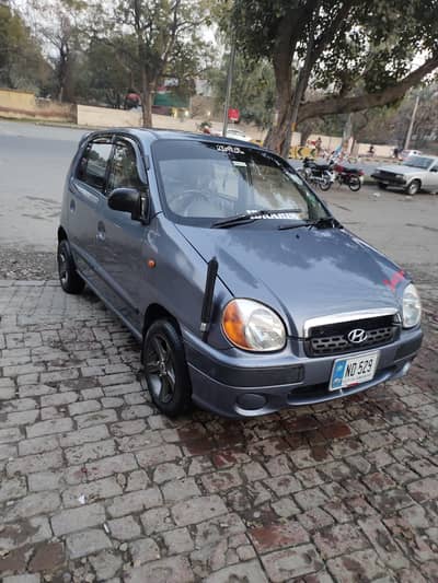 santro lovey nice looking