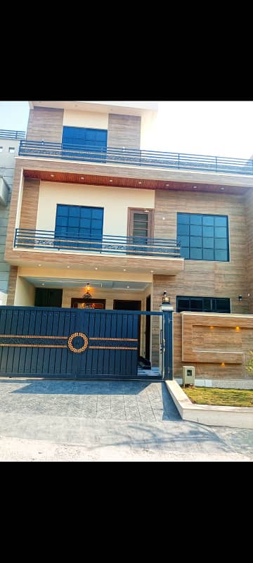 30*60 7 Marla Brand New Luxury House For Sale G-13 Islamabad