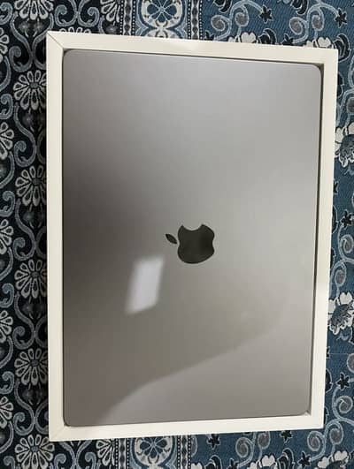 Macbook Air 15” M2 with box just like new