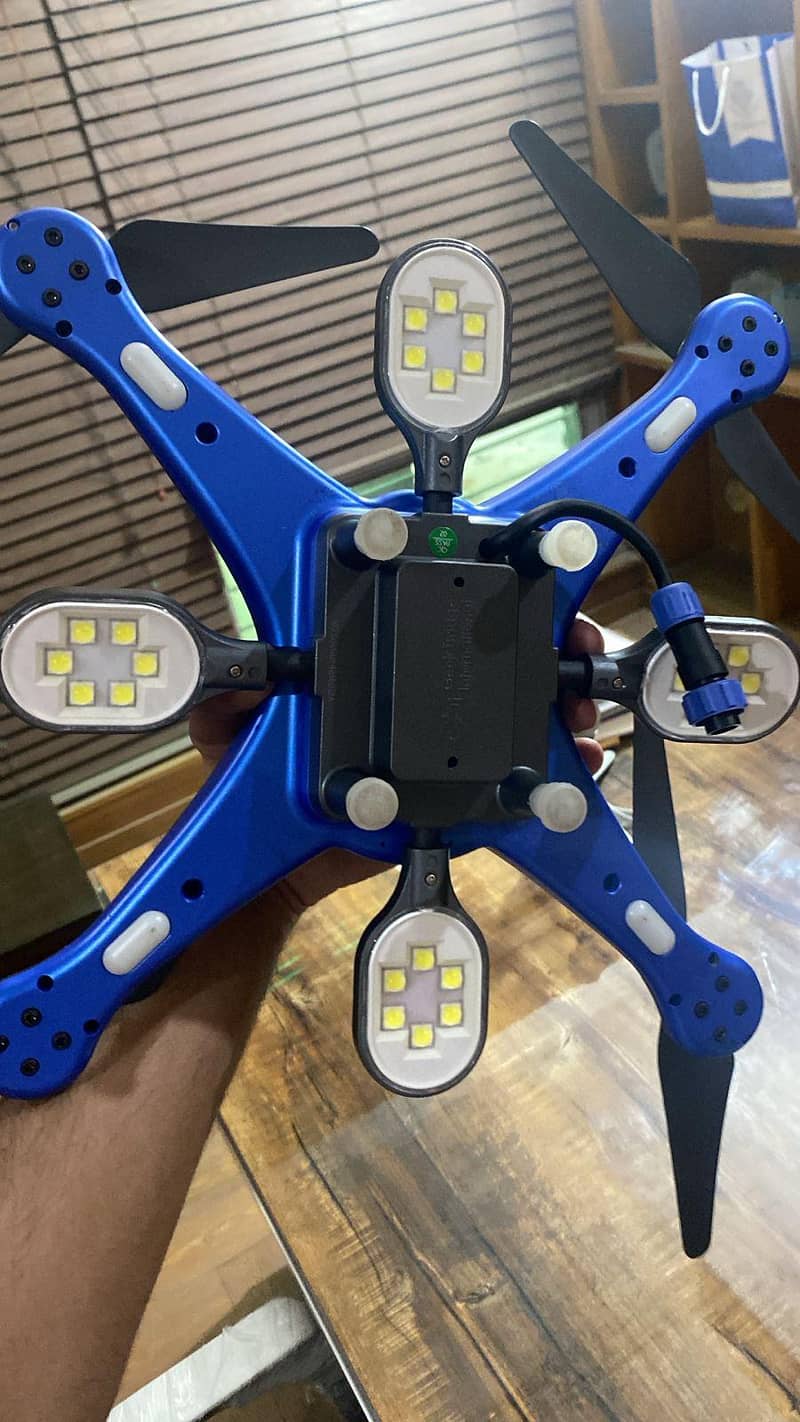 light drone 1