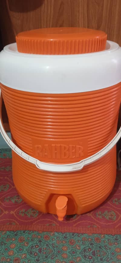 full active hai Kabhi Roz egg deti hai Kabhi eak din choor kay