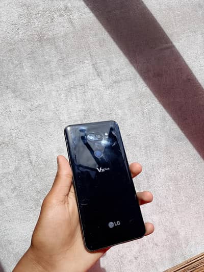 lg v35 thinq  6/64. . . . patch urh gya !!!!NO EXCHANGE!!!