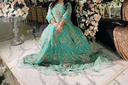 Stylish Naqshi Maxi with Fine Detailing