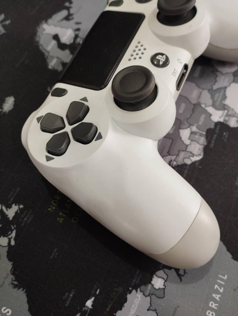 Ps4 dualshock wireless controller Bluetooth (working perfectly) 1