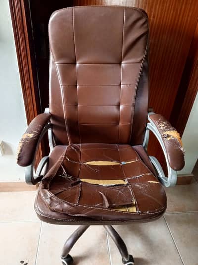 Executive Office Chair selling half price