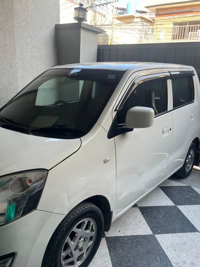 Suzuki Wagon R VXL (White)