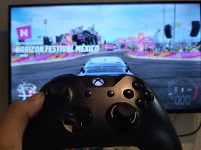 Xbox one s  used 1 TB