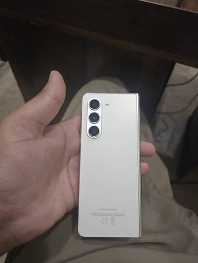 Samsung z fold 5 12/256 10by 10