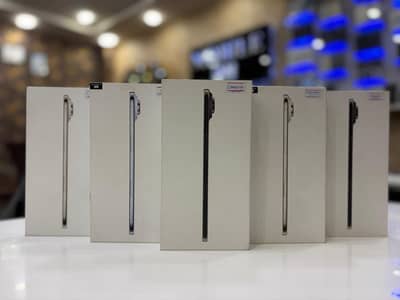 Brand New Box Pack Apple Iphone AIR 256GB (JV ) SIM Lock USA LLA Stoc